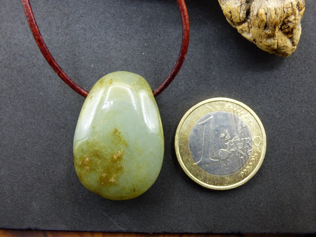 Burma Jade *Rarität* ~ Edelstein Kette HIPPIE Boho Ethno Natur Heilstein Rarität Kristalle Schmuck Anhänger Natur Kraft Stein Geschenk grün - Art of Nature Berlin