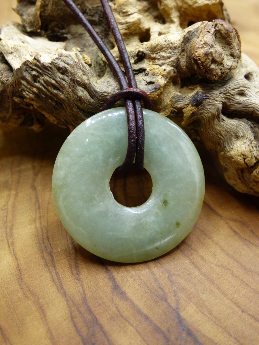 Burma Jade *Rarität* ~ Edelstein Kette HIPPIE Boho Ethno Natur Heilstein Rarität Kristalle Schmuck Anhänger Natur Kraft Stein Geschenk grün - Art of Nature Berlin