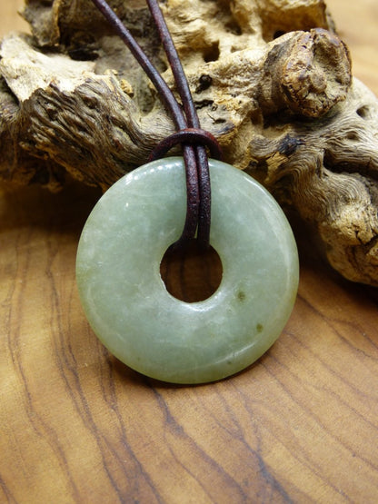 Burma Jade *Rarität* ~ Edelstein Kette HIPPIE Boho Ethno Natur Heilstein Rarität Kristalle Schmuck Anhänger Natur Kraft Stein Geschenk grün - Art of Nature Berlin