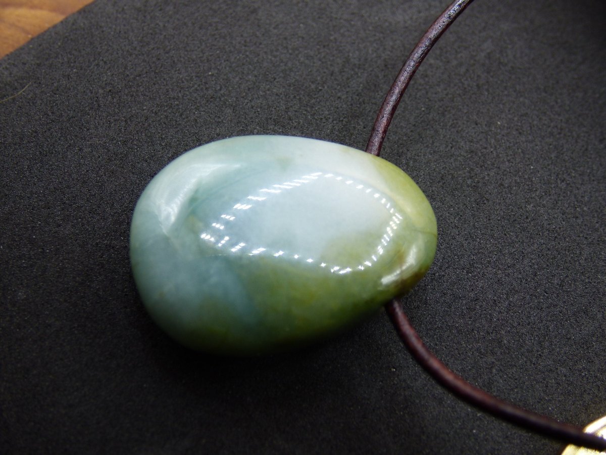 Burma Jade *Rarität* ~ Edelstein Kette HIPPIE Boho Ethno Natur Heilstein Rarität Kristalle Schmuck Anhänger Natur Kraft Stein Geschenk grün - Art of Nature Berlin