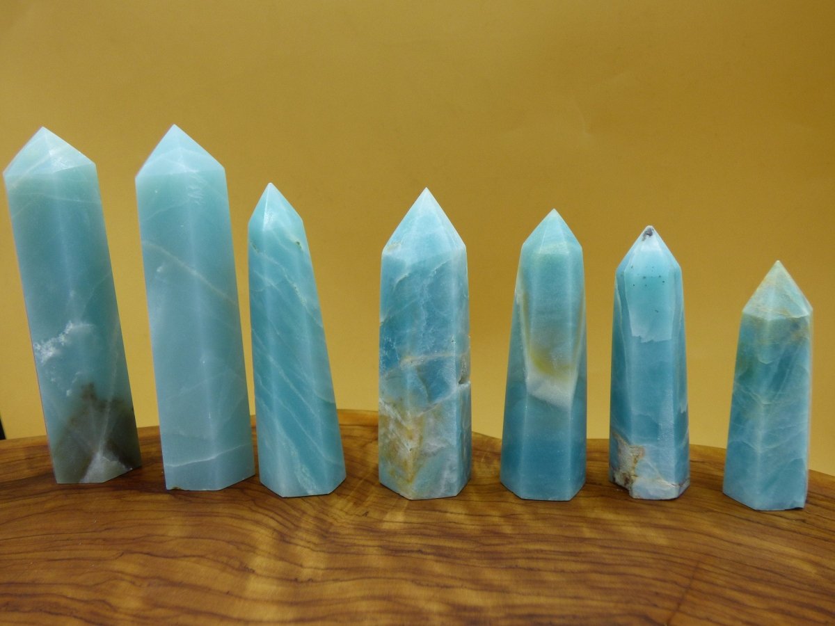 Caribbean Calcite A (Blauer Calcit-Aragonit) Kristall Point Spitze Obelisk Magische Edelstein Deko Massagestab Crystal HIPPIE GOA Heilstein - Art of Nature Berlin