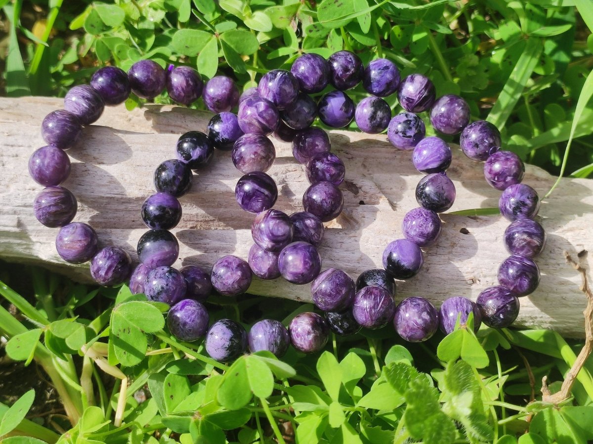 Charoit AAA Edelstein Perlen Stretch Armband Natur lila violett Heilstein Kristall Rarität Selten Geschenk Mann Frau Schwester Mutter Sie Er - Art of Nature Berlin