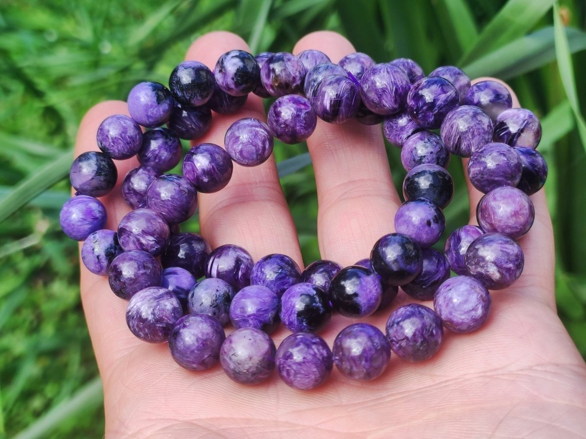 Charoit AAA Edelstein Perlen Stretch Armband Natur lila violett Heilstein Kristall Rarität Selten Geschenk Mann Frau Schwester Mutter Sie Er - Art of Nature Berlin