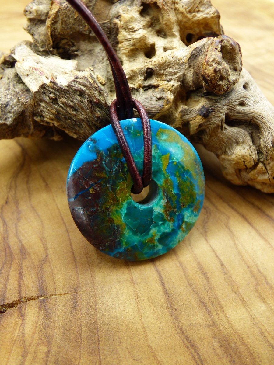 Chrysocoll Chrysokolla Schutzdonut 30mm~ Edelstein Kette ~HIPPIE ~GOA ~Boho ~Tibet ~Ethno ~Nature ~Donut ~Schutzsymbol ~Heilstein ~Rarität - Art of Nature Berlin