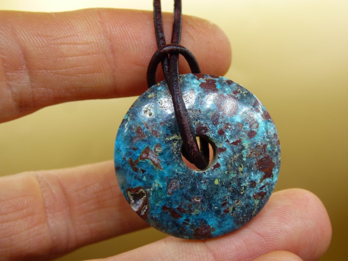 Chrysocoll Chrysokolla Schutzdonut 30mm~ Edelstein Kette ~HIPPIE ~GOA ~Boho ~Tibet ~Ethno ~Nature ~Donut ~Schutzsymbol ~Heilstein ~Rarität - Art of Nature Berlin