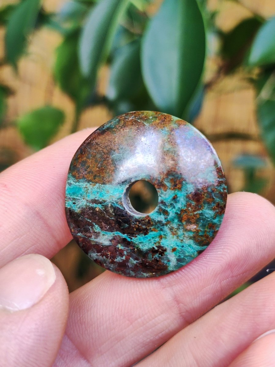 Chrysocoll Chrysokolla Schutzdonut 30mm~ Edelstein Kette ~HIPPIE ~GOA ~Boho ~Tibet ~Ethno ~Nature ~Donut ~Schutzsymbol ~Heilstein ~Rarität - Art of Nature Berlin