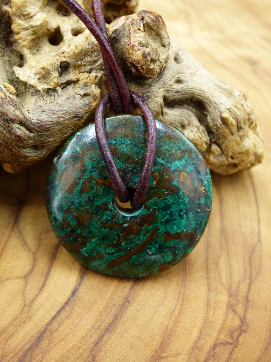 Chrysocoll Chrysokolla Schutzdonut 30mm~ Edelstein Kette ~HIPPIE ~GOA ~Boho ~Tibet ~Ethno ~Nature ~Donut ~Schutzsymbol ~Heilstein ~Rarität - Art of Nature Berlin