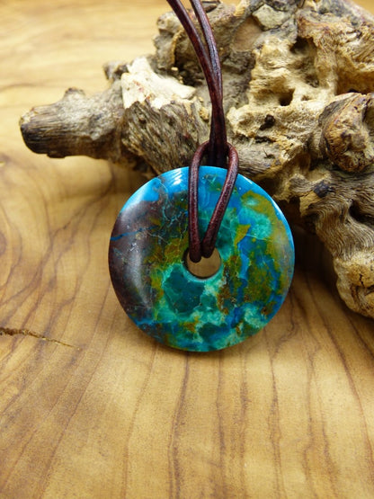 Chrysocoll Chrysokolla Schutzdonut 30mm~ Edelstein Kette ~HIPPIE ~GOA ~Boho ~Tibet ~Ethno ~Nature ~Donut ~Schutzsymbol ~Heilstein ~Rarität - Art of Nature Berlin