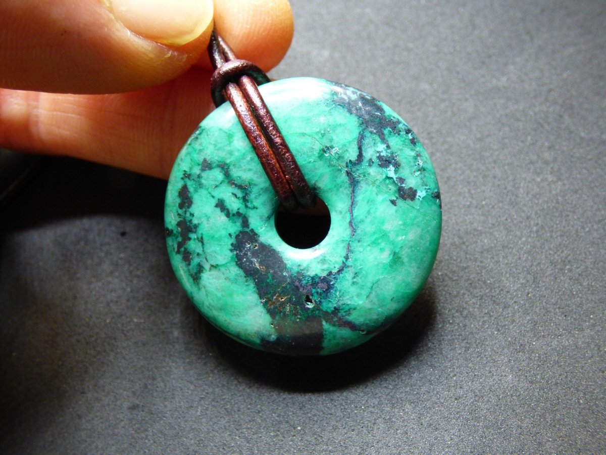 Chrysokoll Chrysocoll Chrysokolla Donut 30mm ~ Edelstein Kette ~HIPPIE ~GOA ~Boho ~Tibet ~Ethno ~Nature ~Donut ~Heilstein ~Rarität - Art of Nature Berlin