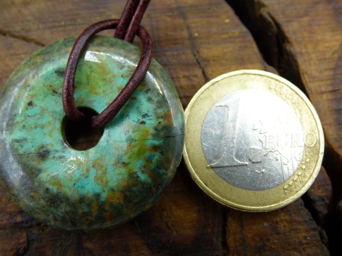 Chrysokoll Chrysocoll Schutzdonut 30mm~ Edelstein Kette ~HIPPIE ~GOA ~Boho ~Tibet ~Ethno ~Nature ~Donut ~Schutzsymbol ~Heilstein ~Rarität - Art of Nature Berlin