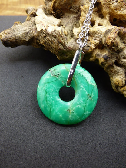 Chrysoprase ~ 925 Sterling Silber Edelstein Kette HIPPIE GOA Boho Ethno Natur Donut Schutzsymbol Heilstein Rarität grün Anhänger rund - Art of Nature Berlin