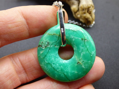 Chrysoprase ~ 925 Sterling Silber Edelstein Kette HIPPIE GOA Boho Ethno Natur Donut Schutzsymbol Heilstein Rarität grün Anhänger rund - Art of Nature Berlin