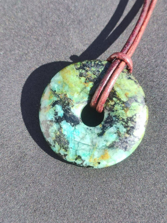 Cuprit Chrysocoll - Edelstein Kette grün natürlich Rarität Heilstein Energie Kristall Anhänger Mann Frau Kind Geschenk Er Sie Valentinstag - Art of Nature Berlin