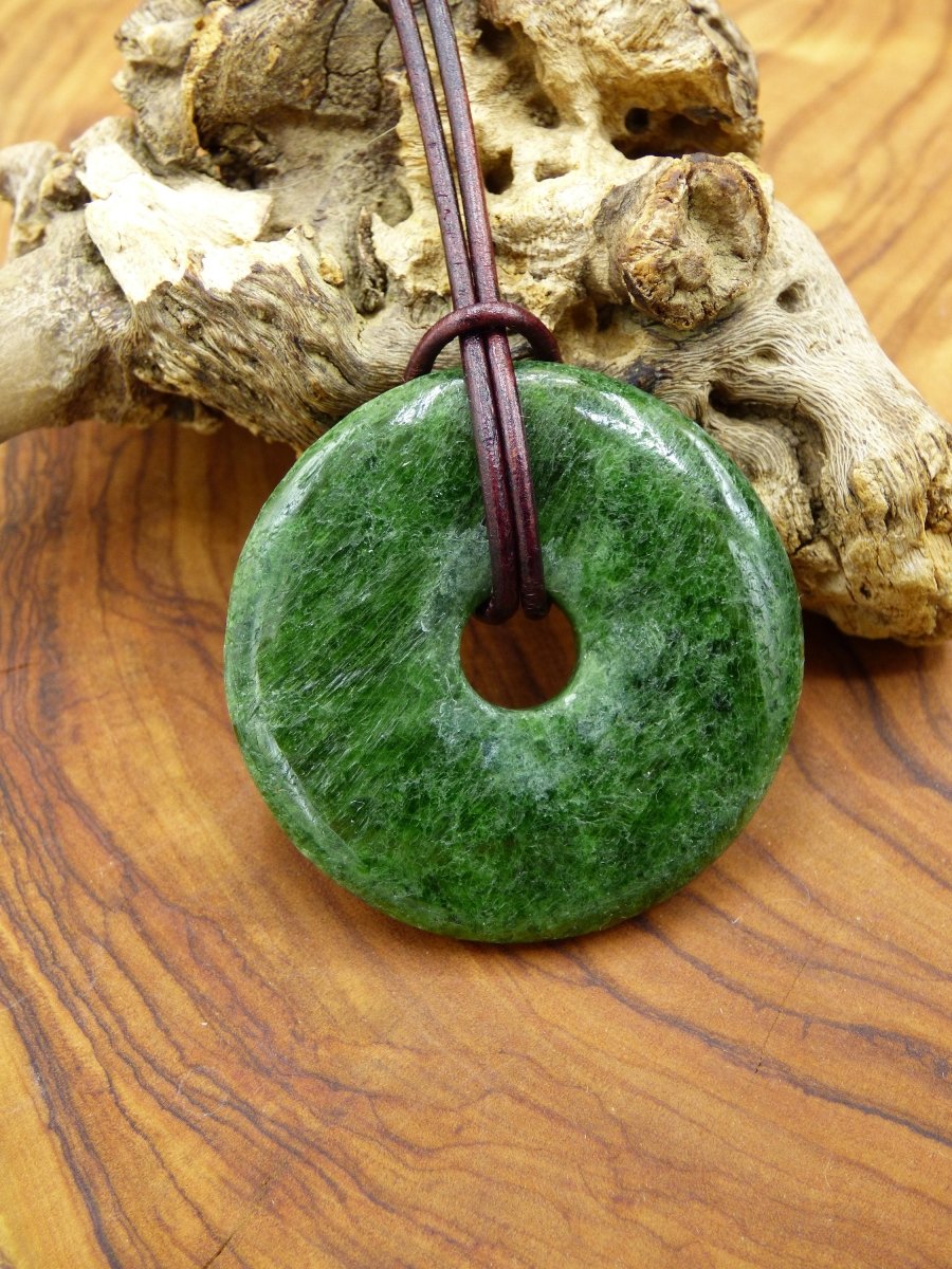 Diopsid ~ Edelstein Kette grün HIPPIE GOA Boho Ethno Natur Heilstein Rarität Kristalle Schmuck Anhänger Natur Stein Donut Geschenk Magisch - Art of Nature Berlin