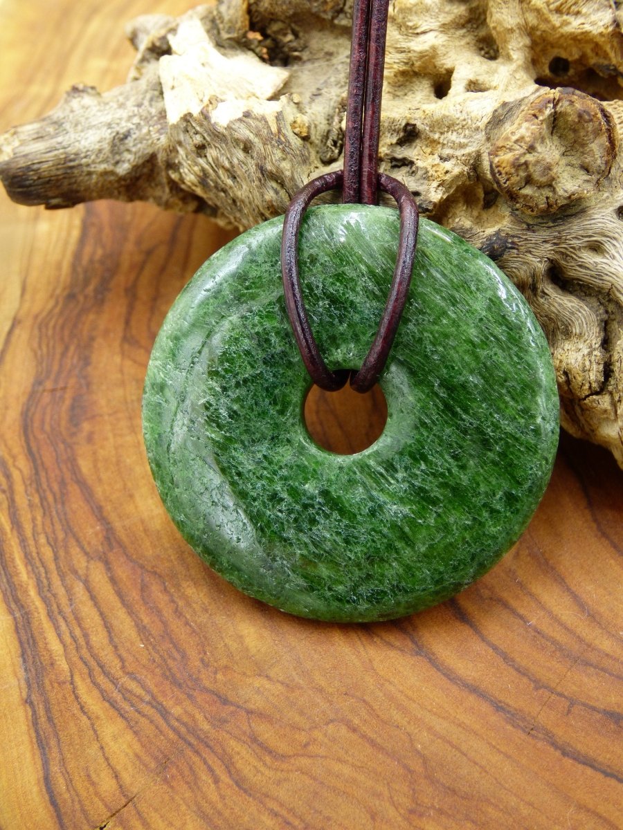 Diopsid ~ Edelstein Kette grün HIPPIE GOA Boho Ethno Natur Heilstein Rarität Kristalle Schmuck Anhänger Natur Stein Donut Geschenk Magisch - Art of Nature Berlin