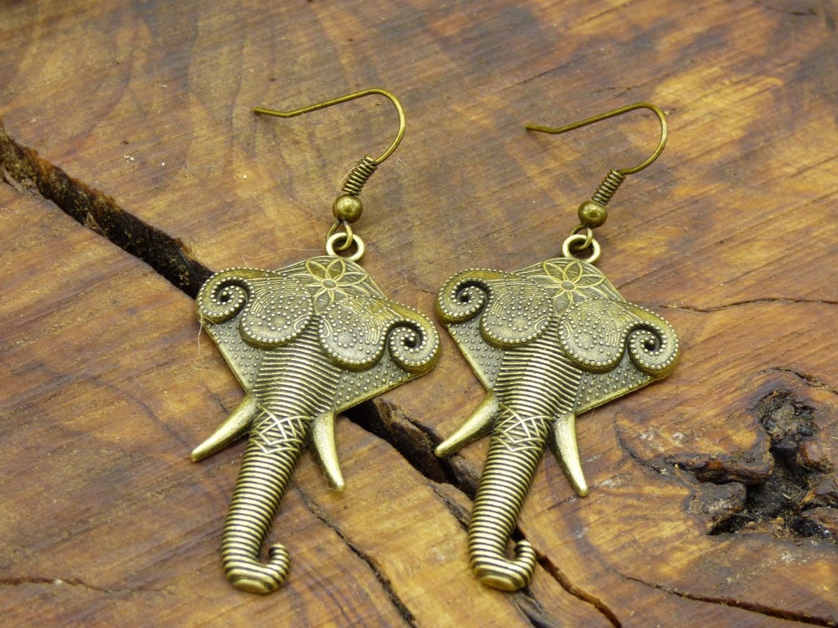 Elefanten Ohrringe aus Antik Bronze ~Goa ~Hippie ~Vintage ~Indien ~Boho ~Ethno ~Sonne - Art of Nature Berlin