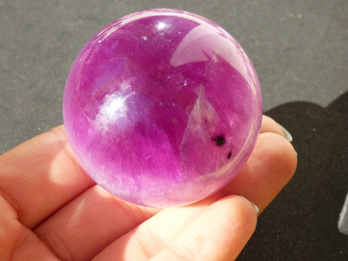 Fluorit pink rosa rot ~ Magische Edelstein Kugel Massage & Deko Sphere Crystal Spielkugel Meditation HIPPIE GOA Ethno Heilstein Naturschatz - Art of Nature Berlin